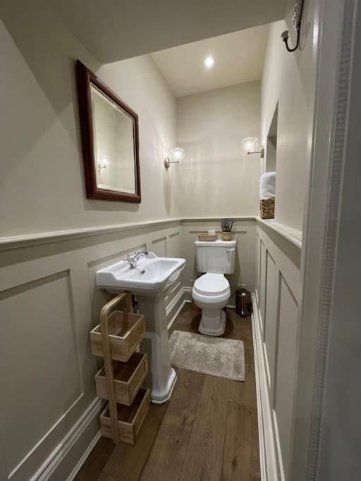 Peaceful Apartment In The Heart Of Frome Dış mekan fotoğraf